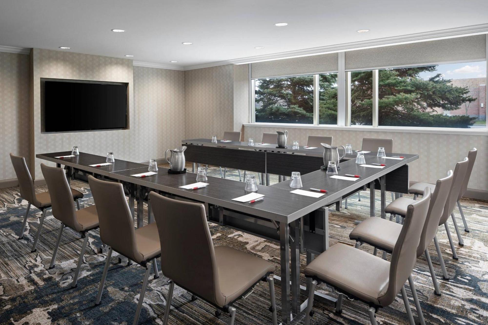 Отель Pittsburgh Marriott North Крэнберри-Тауншип Экстерьер фото