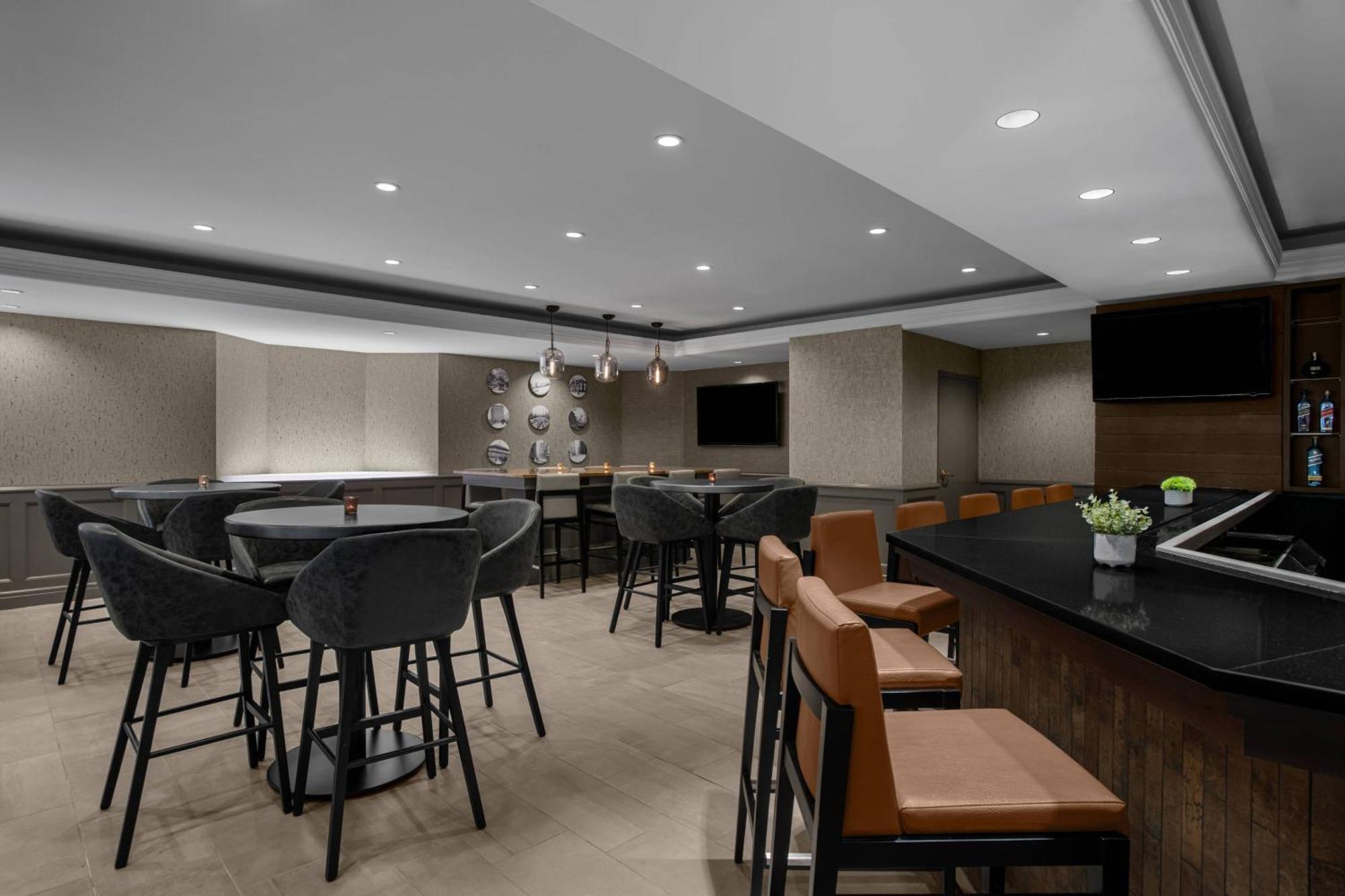 Отель Pittsburgh Marriott North Крэнберри-Тауншип Экстерьер фото